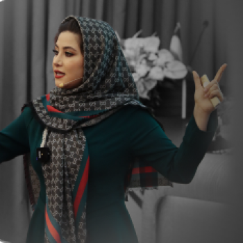 دوره اعتماد به نفس صحبت در جمع مریم مبارکی